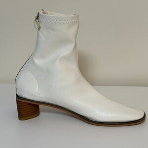 DAMBA Women's White Boots